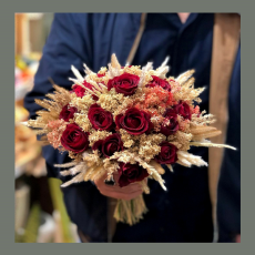 دست گل عروس با گل خشک